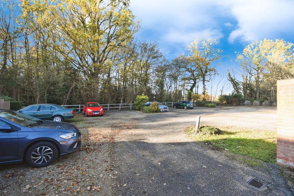 Additional image 25 of 2 bed flat for saleMonken Hadley, Braintree CM7