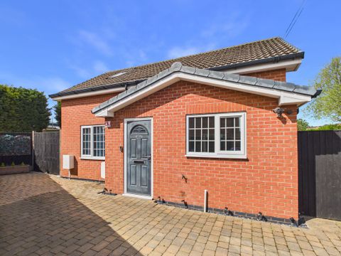 Coningswath Road, Carlton, Nottingham NG4