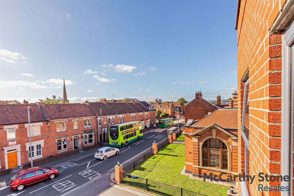 Additional image 3 of 2 bed flat for saleBlake Court, Northgate, Bridgwater TA6