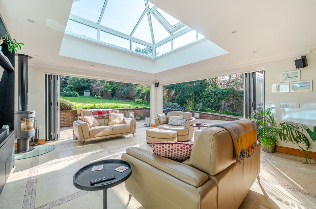 Additional image 2 of 6 bed detached house for salePark Farm Road, Bickley, Kent BR1