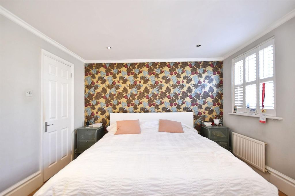 Additional image 11 of 4 bed town house for saleThe Butts, Brentford TW8