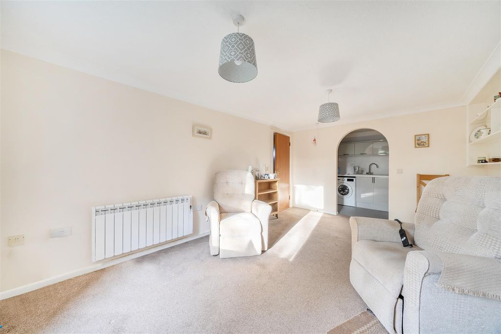 Additional image 2 of 2 bed flat for saleEast Street, Blandford Forum DT11