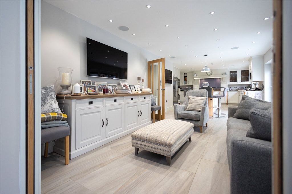 Additional image 14 of 5 bed detached house for saleDalkeith Road, Poole, Dorset BH13