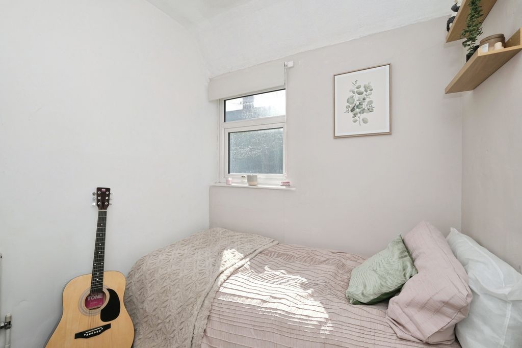 Additional image 14 of 3 bed terraced house for saleCostock Avenue, Nottingham NG5