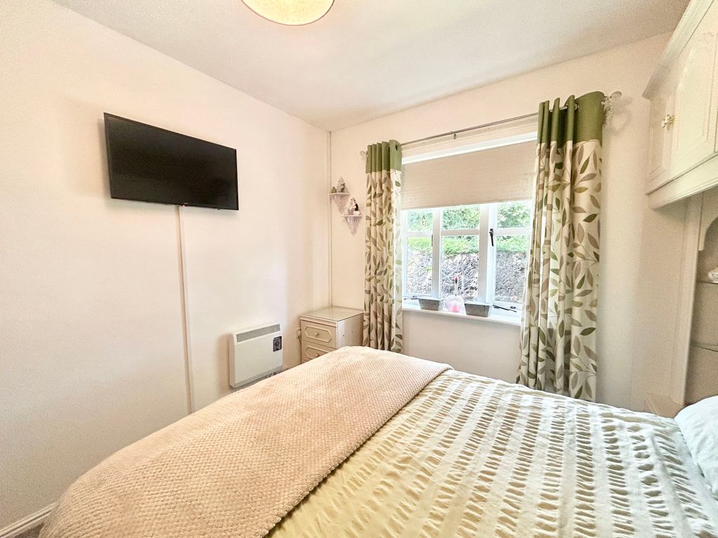 Additional image 15 of 2 bed flat for saleAvenue Court, Westgate, Bridlington YO16