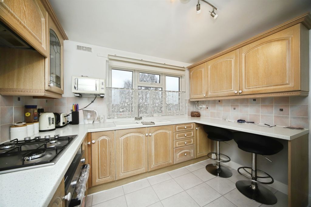 Additional image 2 of 2 bed flat for saleMoots Lane, Bridgwater TA6