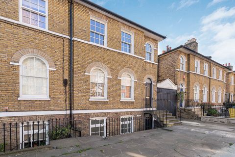 Lower Road, Surrey Quays SE8