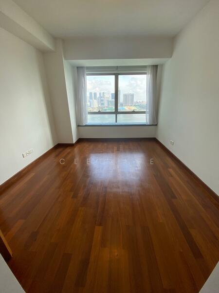 2 Marina Boulevard photo 2