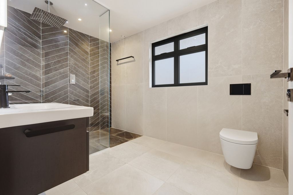 Additional image 15 of 5 bed detached house for saleHeronway, Brentwood CM13