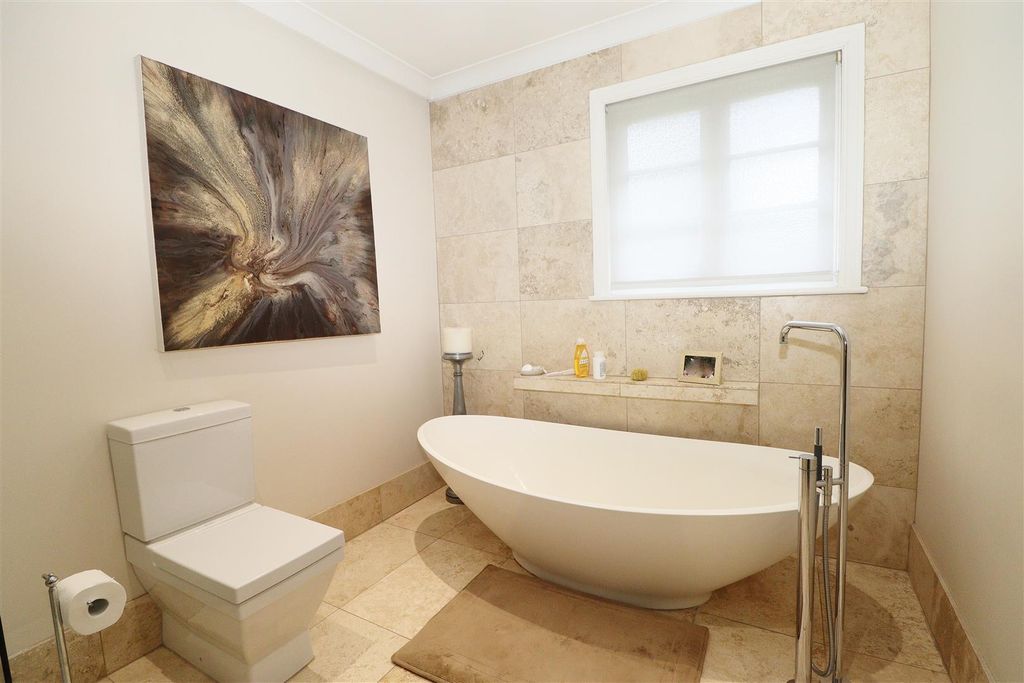 Additional image 19 of 5 bed detached house for saleBarham Avenue, Elstree, Borehamwood WD6