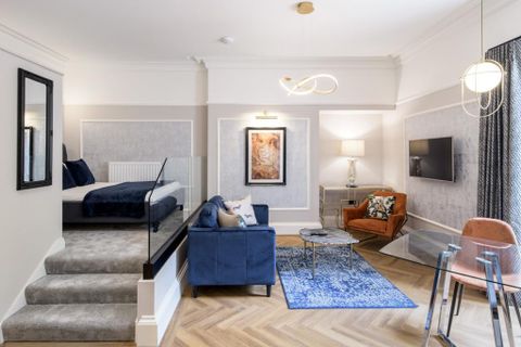 Claremont House, Framlington Place NE2, Room to rent