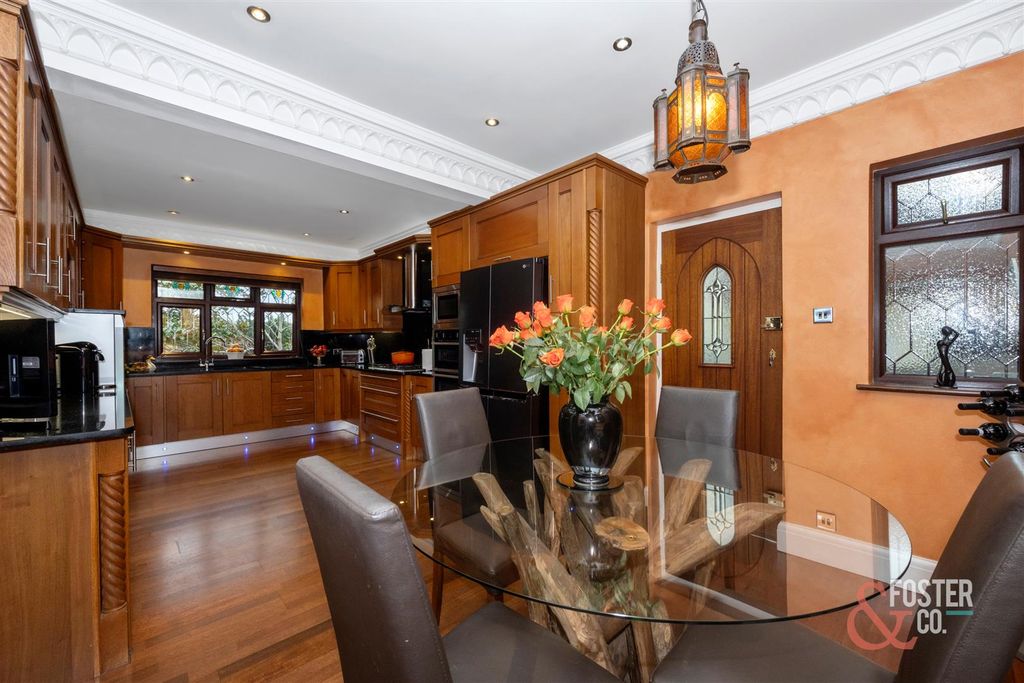 Additional image 12 of 5 bed detached house for saleSurrenden Crescent, Brighton BN1