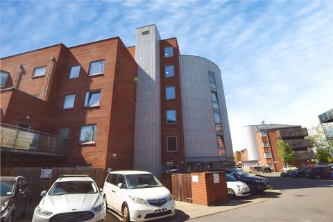 Aqua Court, Serpentine Close, Chadwell Heath, Romford RM6