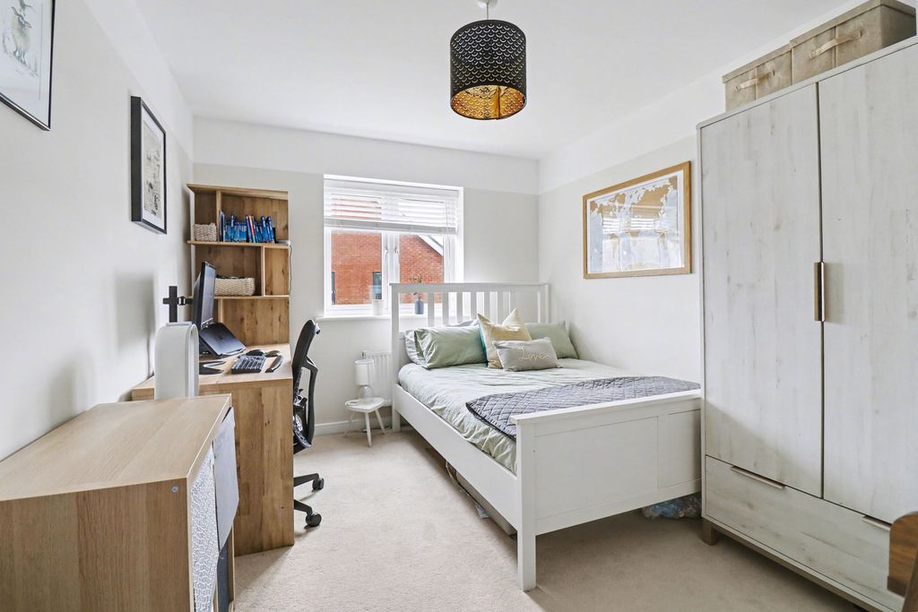 Additional image 13 of 3 bed semi-detached house for saleClaypit Copse, Bursledon SO31