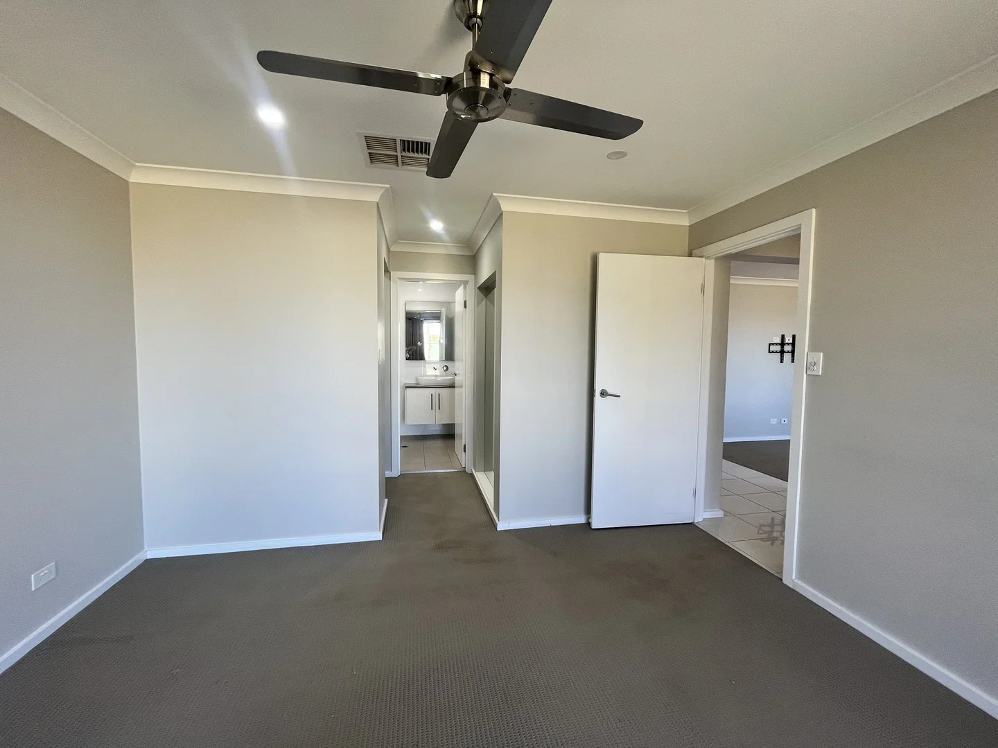 Additional image 11 of 35 Linda Drive, Dubbo NSW 2830