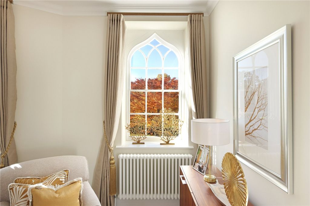 Additional image 6 of 2 bed flat for saleHall Garden, Binfield, Bracknell RG42
