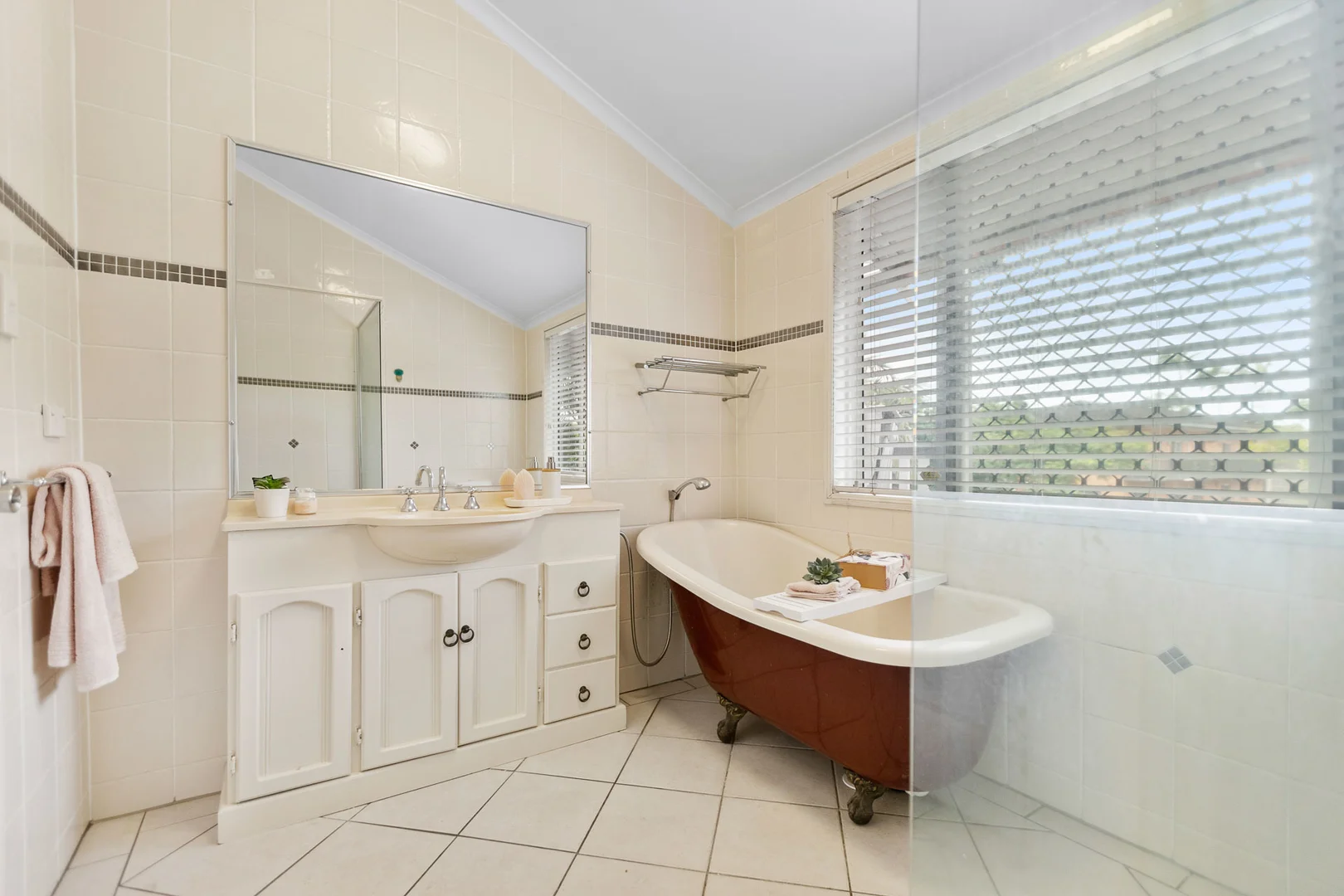Additional image 9 of 13 Archie Street, Parramatta Park QLD 4870