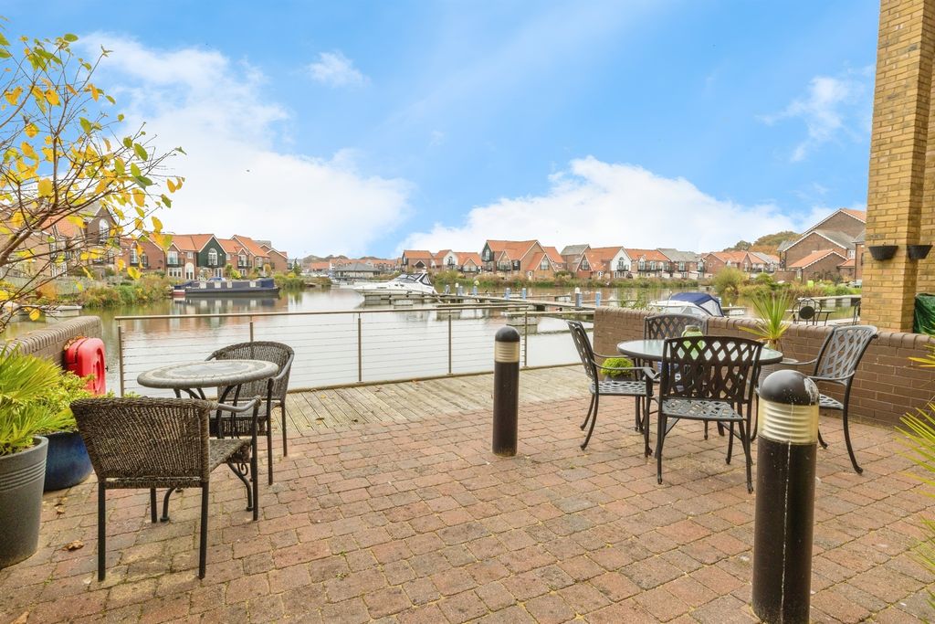 Additional image 22 of 2 bed flat for saleMarine Approach, Lincoln LN1
