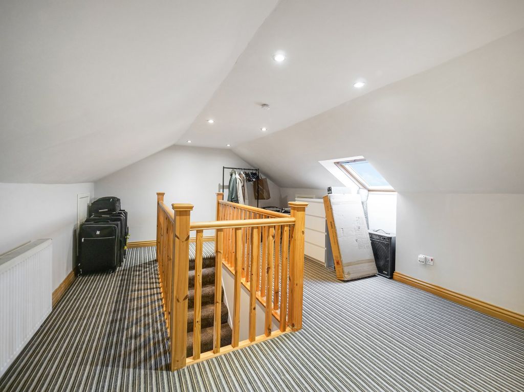 Additional image 12 of 3 bed semi-detached house for saleDunrobin Avenue, Elderslie, Johnstone, Renfrewshire PA5