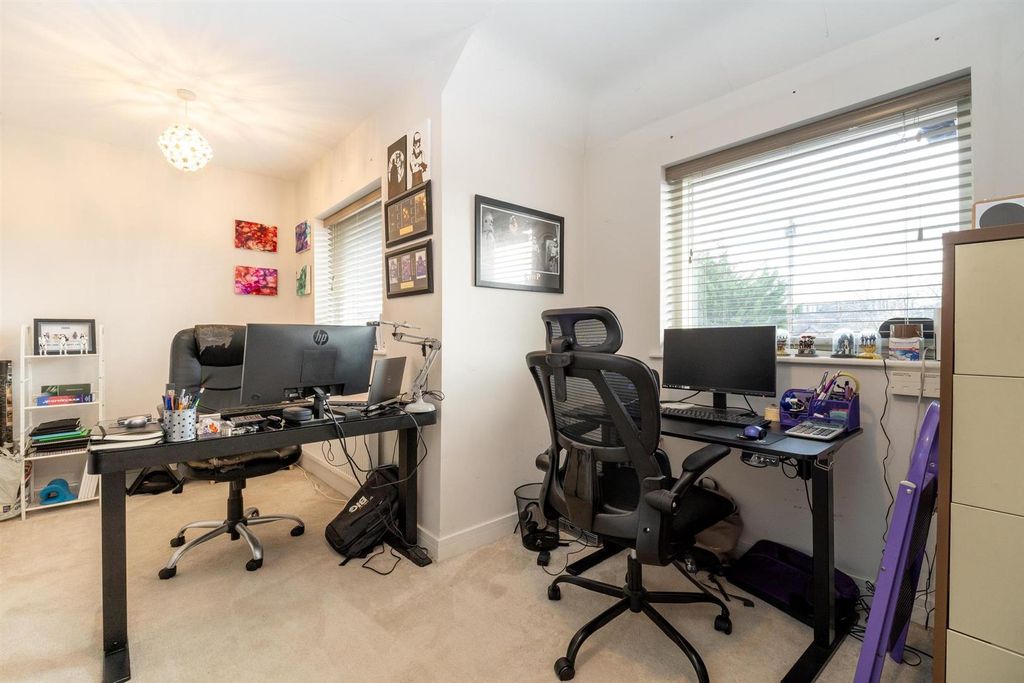 Additional image 18 of 4 bed semi-detached house for saleOakwood Avenue, Borehamwood WD6