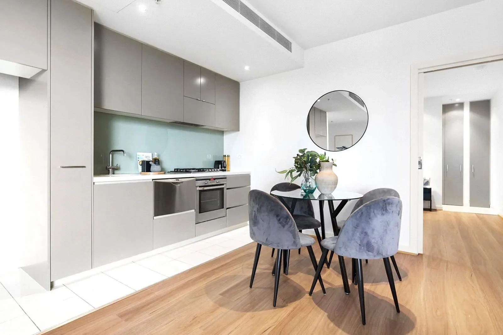 Additional image 4 of 719/55 Queens Road, Melbourne VIC 3004