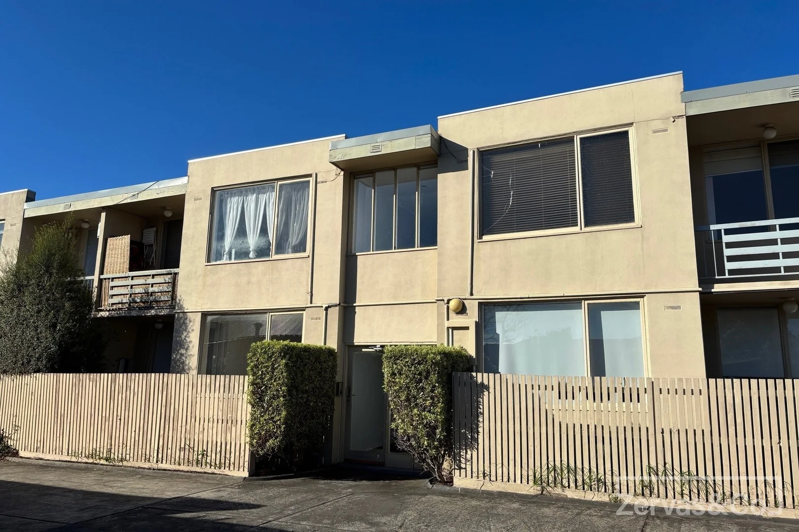 10/13 Elm Grove, McKinnon VIC 3204