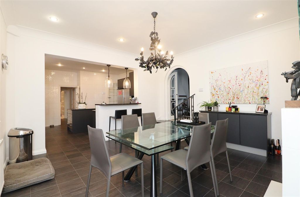 Additional image 6 of 5 bed detached house for saleBarham Avenue, Elstree, Borehamwood WD6