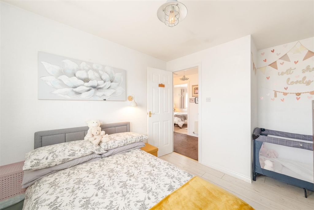 Additional image 14 of 3 bed detached house for sale83 Hallydown Crescent, Eyemouth TD14