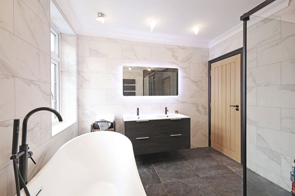 Additional image 13 of 3 bed detached house for saleSleaford Road PE21