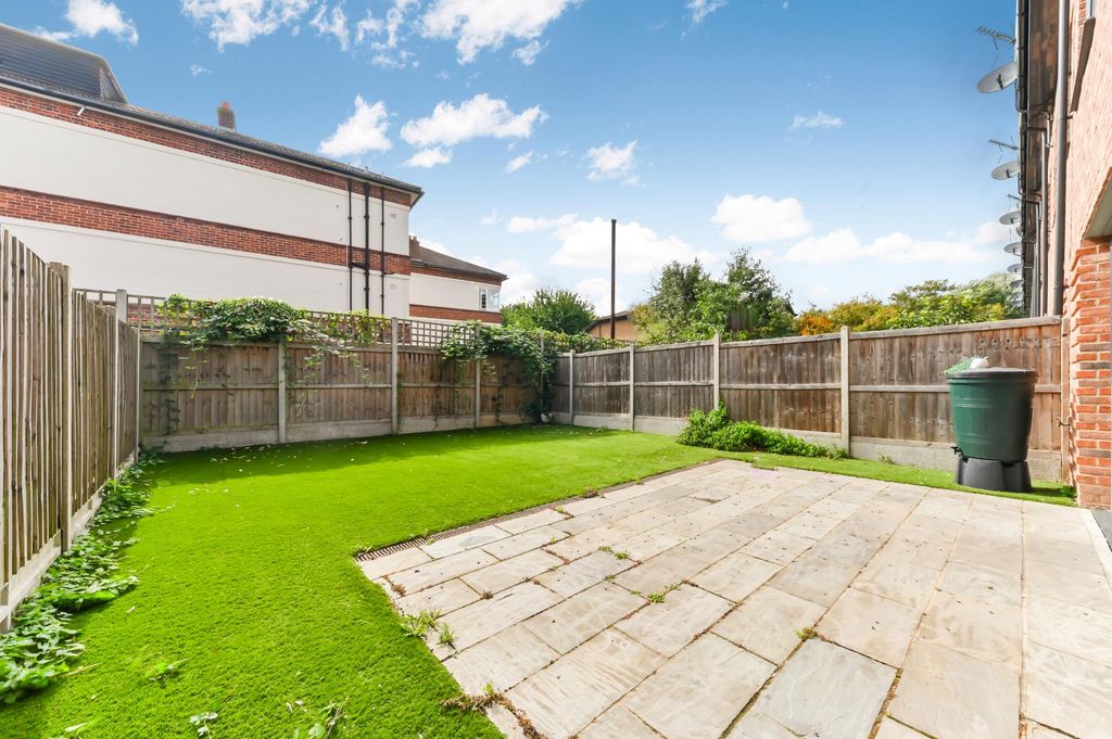Additional image 4 of 3 bed semi-detached house for saleReynard Way, Brentford TW8