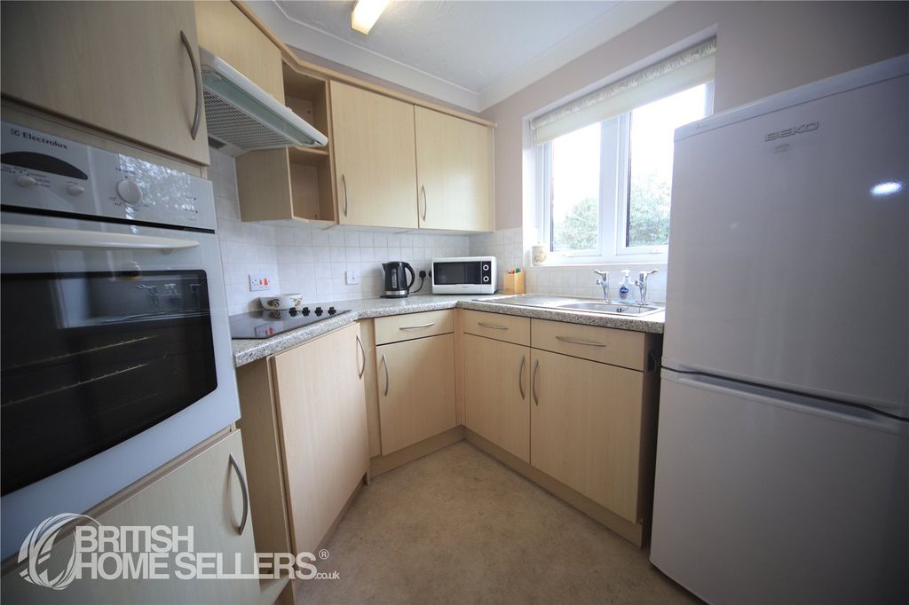 Additional image 6 of 1 bed flat for saleBlackstones Court, St. Georges Avenue, Stamford, Lincolnshire PE9