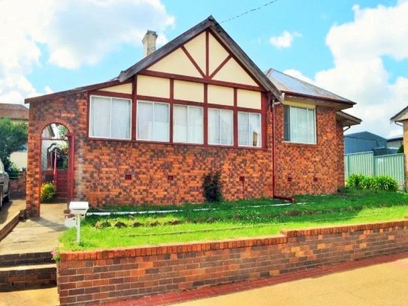 1/109 Bradley Street, Guyra NSW 2365