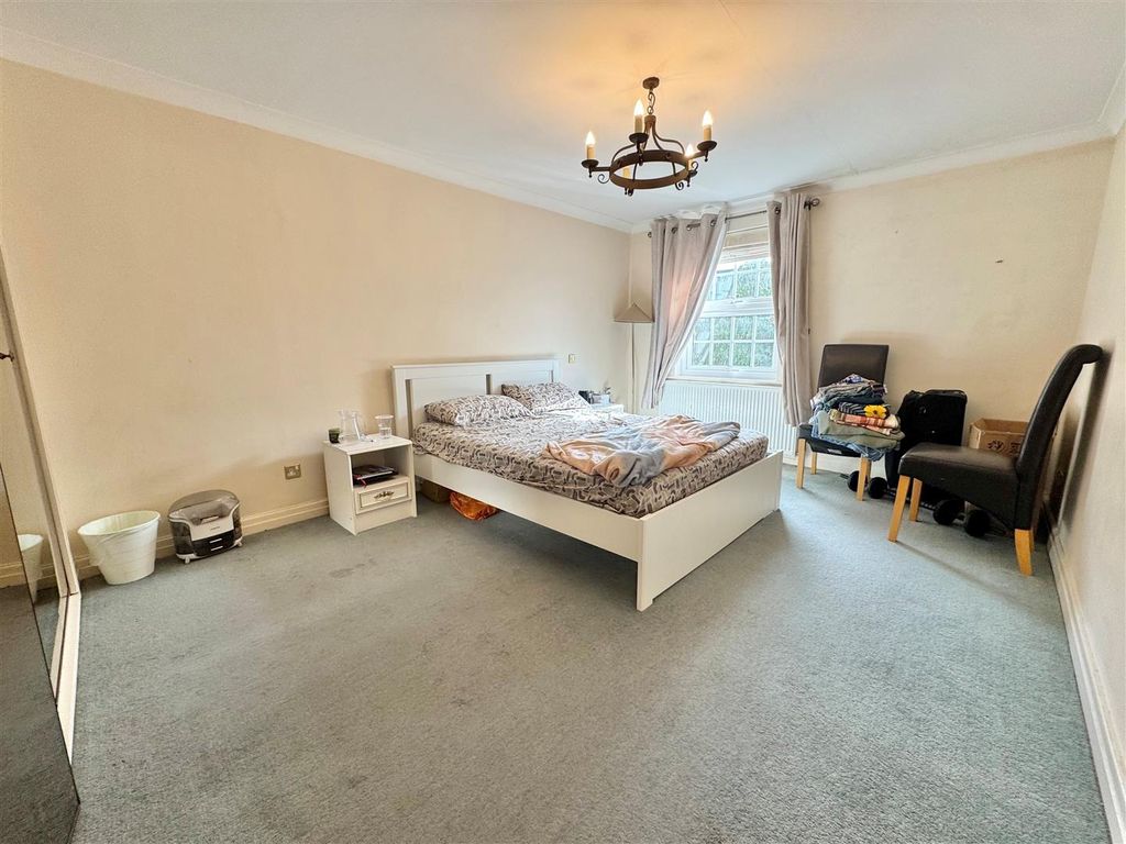 Additional image 6 of 3 bed flat for saleSandringham Court, Cavendish Mews, Wilmslow SK9
