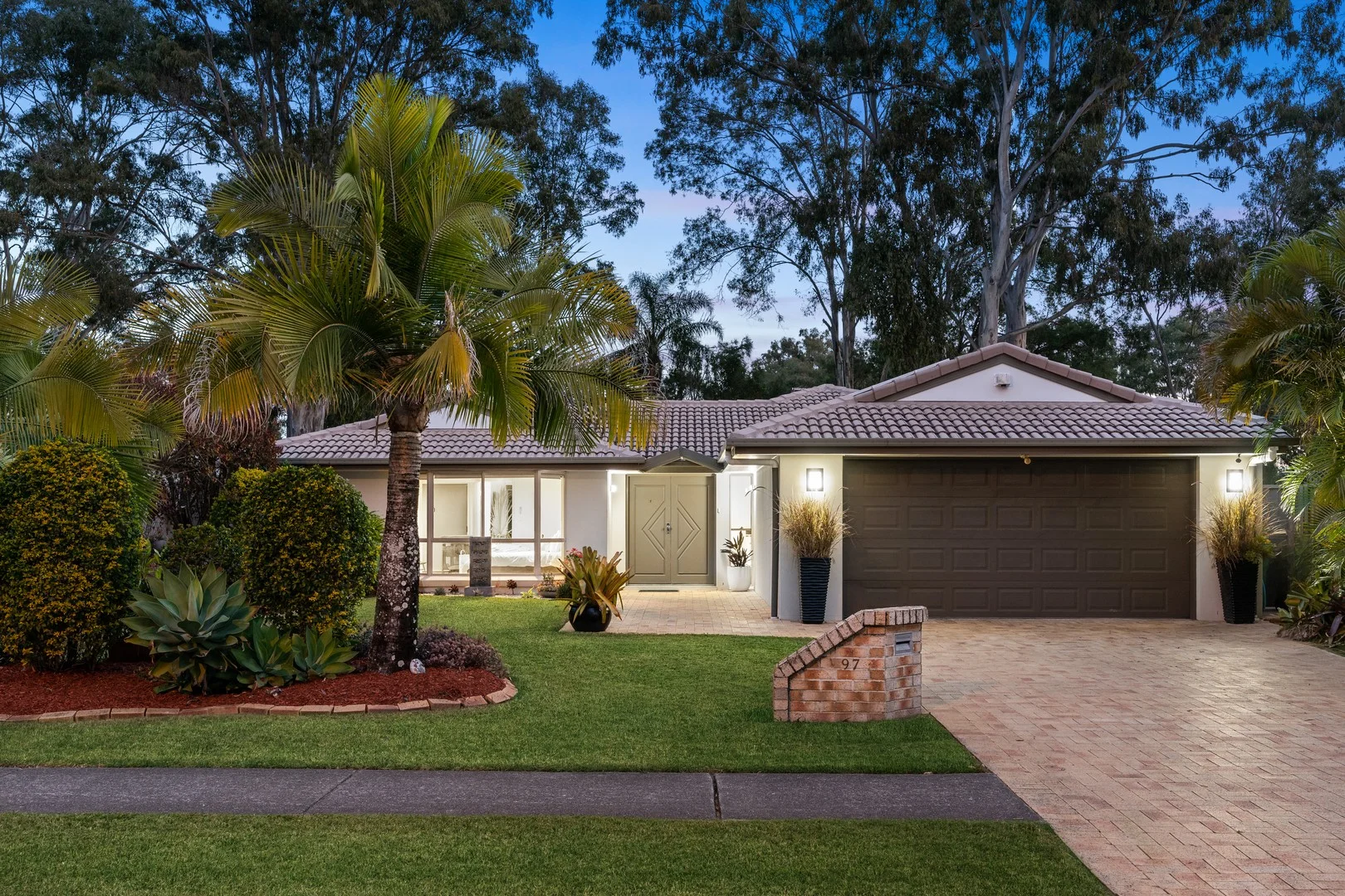97 Dewar Drive, Loganholme QLD 4129