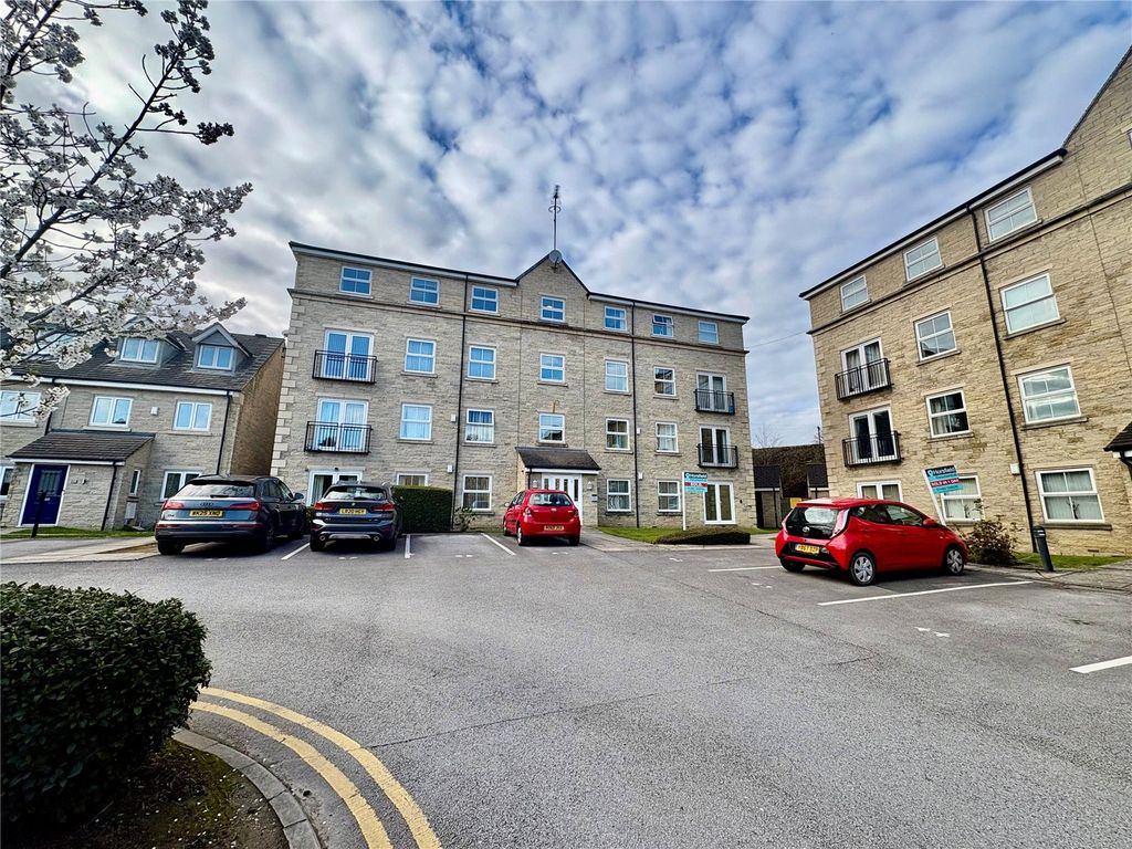 2 bed flat for saleWinding Rise, Bailiff Bridge, Brighouse, West Yorkshire HD6