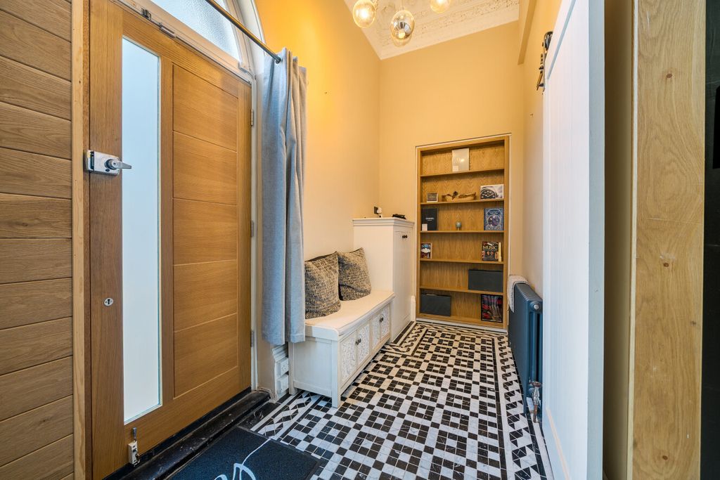 Additional image 6 of 2 bed maisonette for saleBickley Park Road, Bromley BR1