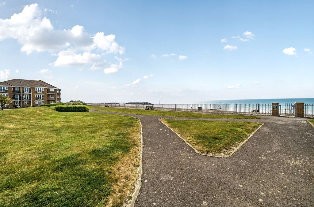 Additional image 15 of 2 bed flat for saleThompson Road, Bognor Regis PO22