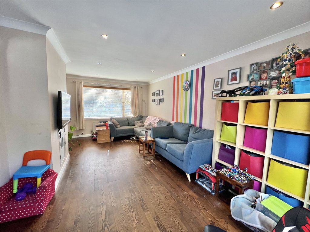 Additional image 3 of 3 bed detached house for saleBayfran Way, Blandford Forum, Dorset DT11