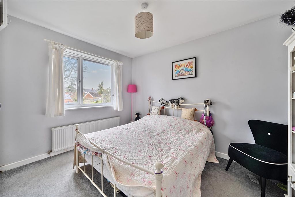 Additional image 5 of 4 bed detached house for saleWhite Cliff Gardens, Blandford Forum DT11