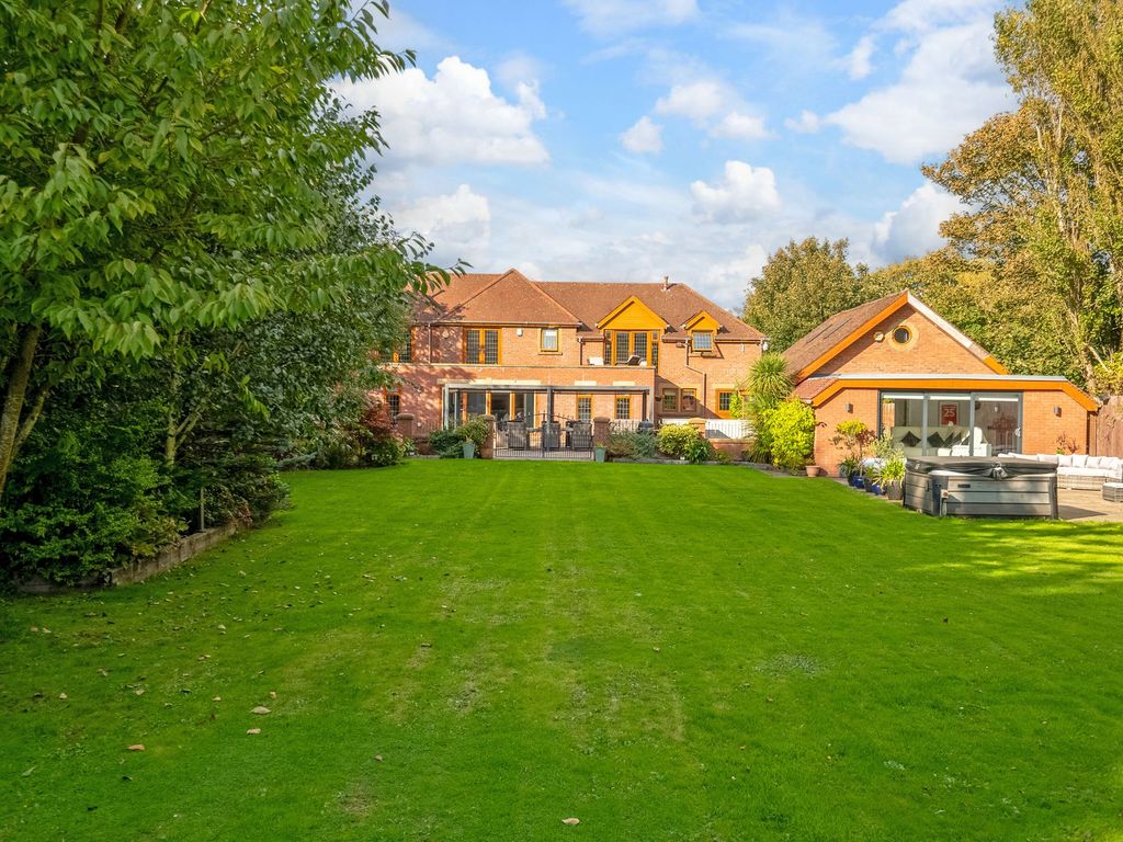Additional image 50 of 5 bed detached house for saleDivision Lane, Blackpool FY4
