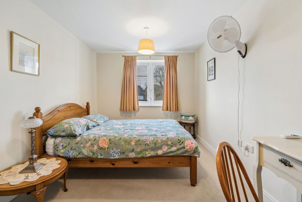 Additional image 10 of 1 bed property for saleMarlow Road, Bourne End SL8