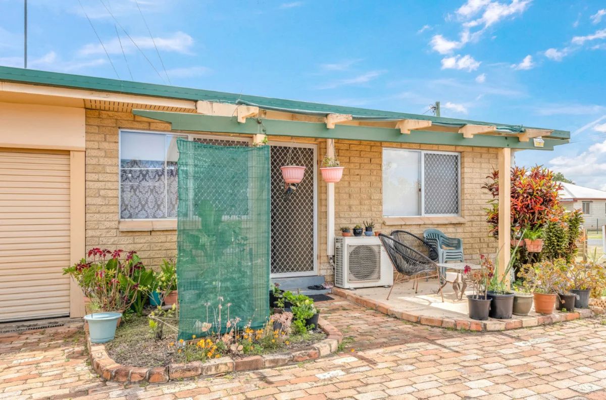 1/8 Logan Street, Norville QLD 4670