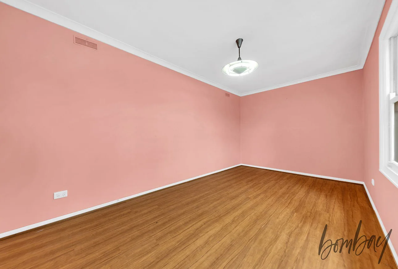 Additional image 8 of 22 Hales Crescent, Jacana VIC 3047