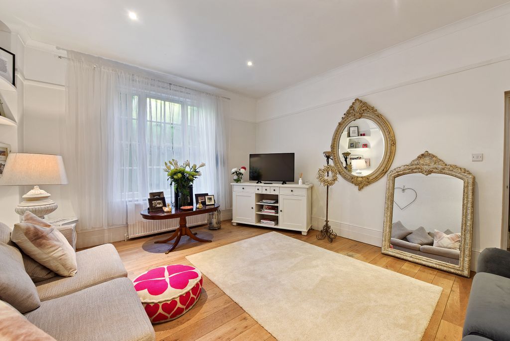 Additional image 5 of 2 bed flat for saleRayleigh Road, Hutton, Brentwood CM13