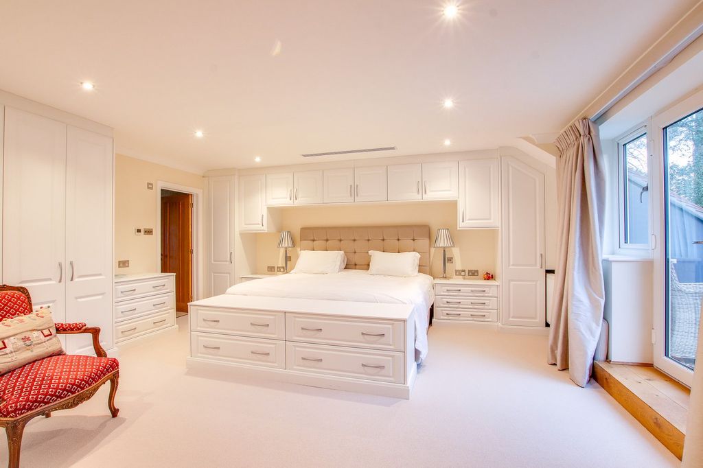 Additional image 11 of 5 bed detached house for saleArmstrong Road, Brockenhurst SO42