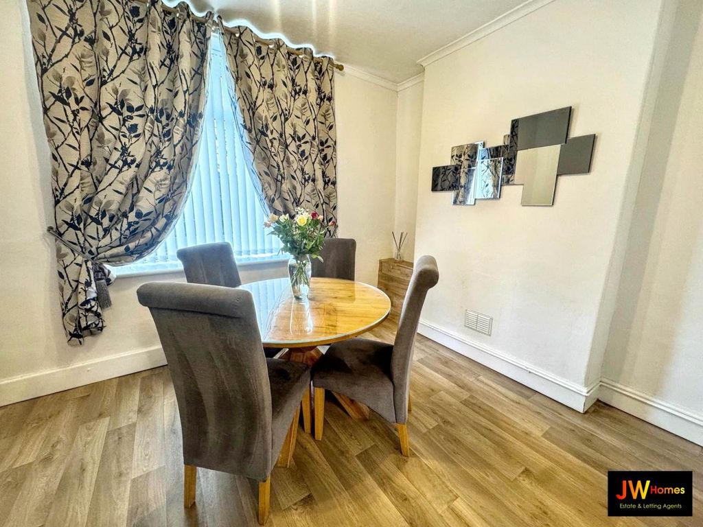 Additional image 5 of 3 bed property for saleSir Ivors Road, Pontllanfraith NP12