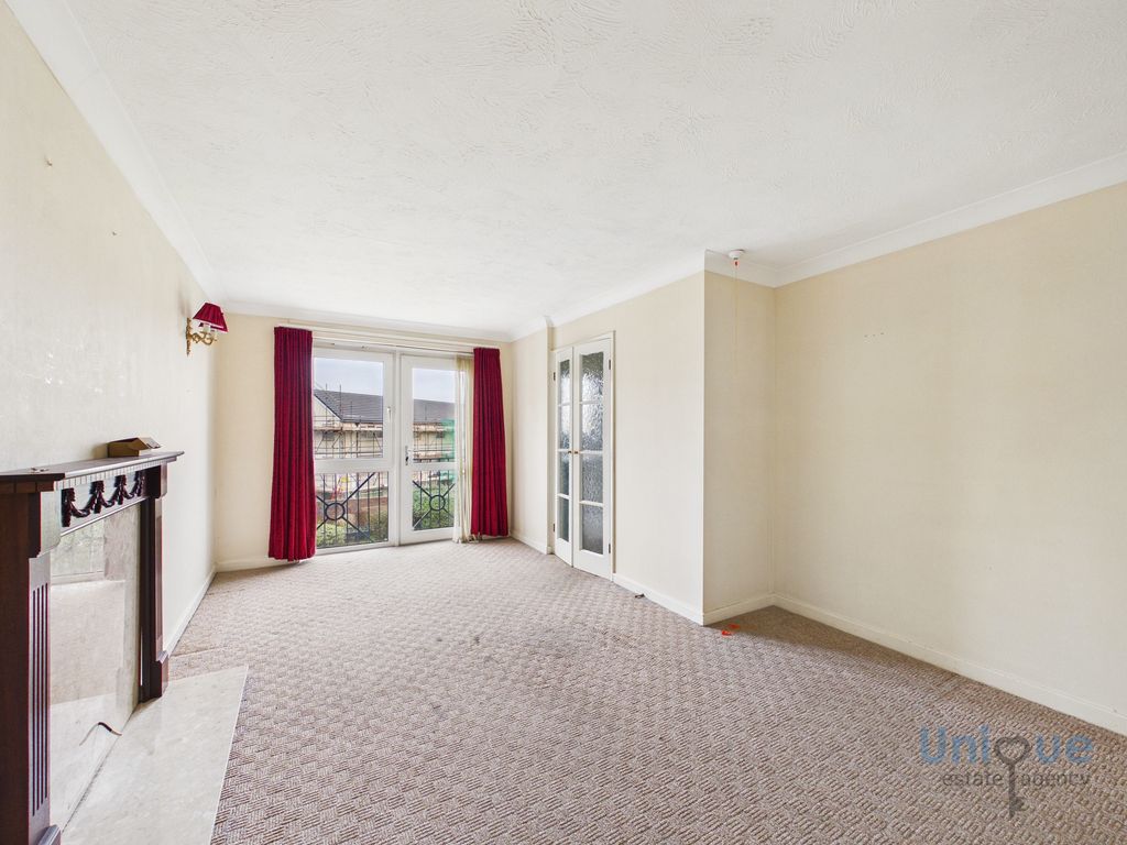 Additional image 2 of 1 bed flat for saleLemon Tree Court, Clifton Drive North, Lytham St. Annes FY8