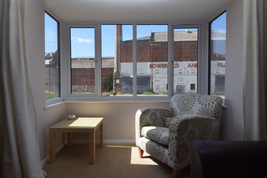 Additional image 3 of 2 bed flat for saleDrakes Close, Bridgwater TA6