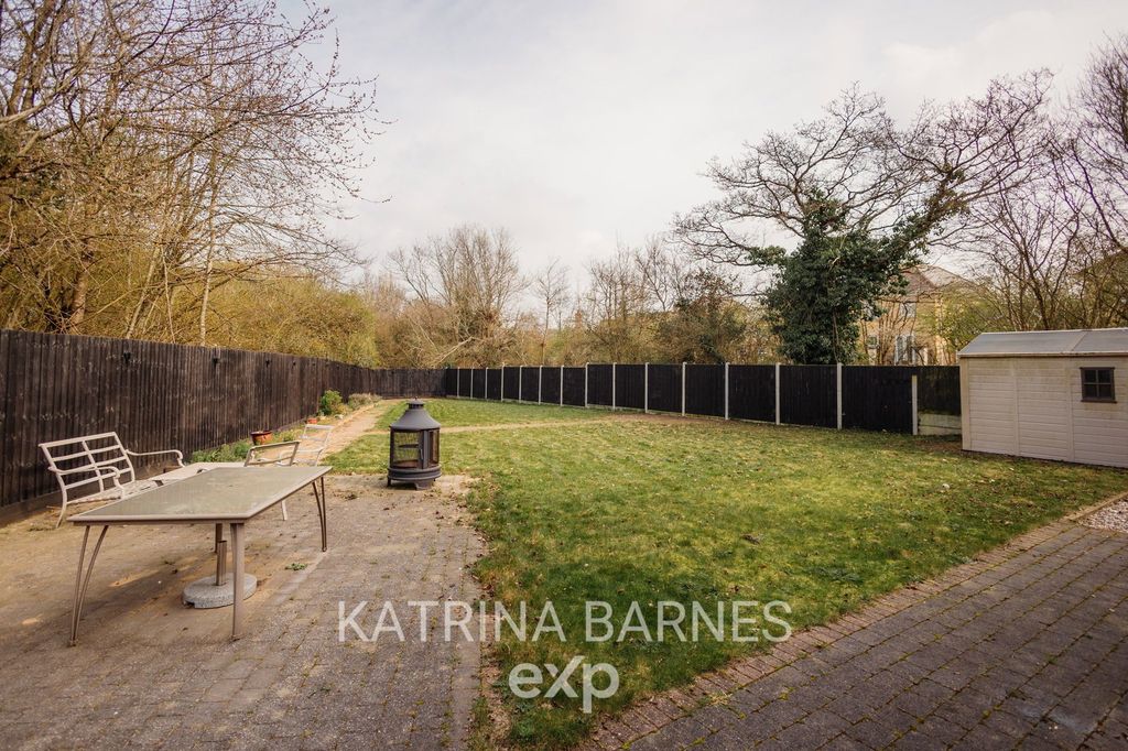 Additional image 28 of 6 bed detached house for saleGrantham Avenue, Great Notley CM77