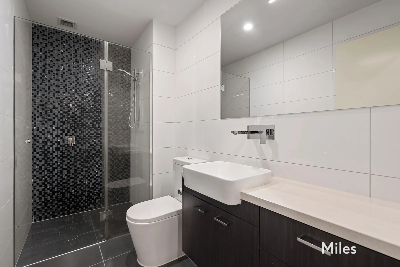 Additional image 7 of 202/1 Eden Street, Heidelberg Heights VIC 3081